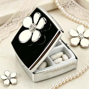 Vintage French Style Camellia Flower Rhinestone Pill Box <b>Square</b> Metal Chrome Travel Pill Case Small Jewelry Organizer Wholesale - Product Image 1