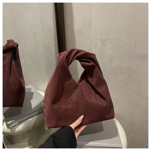 Bolso de mano con estampado de leopardo, versátil y elegante, bolso chic, bolso nube de diseño exclusivo. - Product Image 5