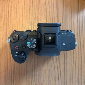 HFT Professionnel Alpha <span class=keywords><strong>A7</strong></span> <span class=keywords><strong>IV</strong></span> avec objectif FE 24-105mm F4 G OSS Vente en gros - Product Image 4