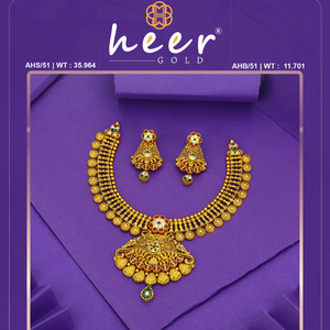 Conjunto de collar de templo indio de oro con pendientes, gargantilla nupcial con acabado antiguo, joyería étnica para bodas, diseño festivo. - Product Image 2
