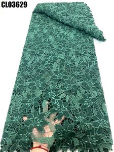 ผ้าลูกไม้ฉลุฝรั่งเศสลายดอกลิลลี่สีเหลืองปักเลื่อมสำหรับผู้หญิง - Product Image 2