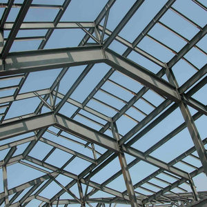 Bâtiment préfabriqué en structure acier pour élevage de volailles, chèvres et moutons avec système de ventilation - Product Image 2