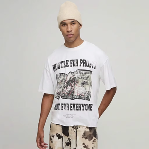Camiseta Blanca Holgada para Hombre con Impresión DTG Personalizada, Diseño Gráfico <span class=keywords><strong>de</strong></span> Grafiti con Ilustración <span class=keywords><strong>de</strong></span> <span class=keywords><strong>Billete</strong></span> <span class=keywords><strong>de</strong></span> Dólar, Estilo Hip Hop, Hustle for Profit - Product Image 1