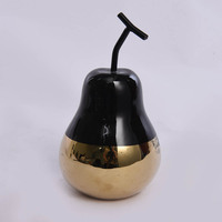 Décoration américaine moderne en céramique Fruit Pear Figurine Ornament Desktop Nordic Home Decoration Luxury Accessories