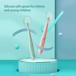 Cuillères en silicone personnalisées sans BPA de qualité alimentaire pour enfants, cuillère à tête souple pour l'apprentissage de l'alimentation, motif varié, débit variable - Product Image 2