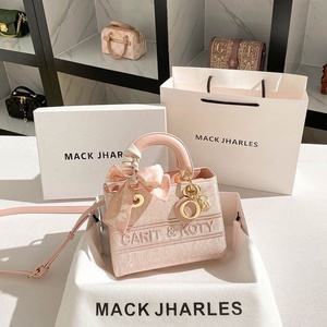 Nouveau sac à main carré pour femme MACK JHARLES, arrivée printemps, haut de gamme, brodé, doublure en PU, avec fermeture à rabat - Product Image 2