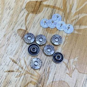 Rivets décoratifs de mode pour ceintures sacs <span class=keywords><strong>bottes</strong></span> et vêtements 6mm7mm8mm motif de Logo bouton de goujon personnalisé Rivet en métal en alliage de Zinc - Product Image 3