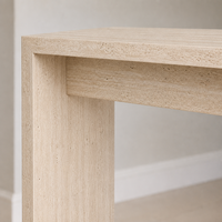 Table console en MDF avec surface en placage à motif travertin, design rectangulaire pour couloir et pieds en panneaux, idéale pour l'entrée.
