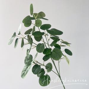 Plante d'eucalyptus artificielle à branche unique, feuilles vertes moyennes en soie, haute simulation, pour décoration de mariage et de maison - Product Image 4