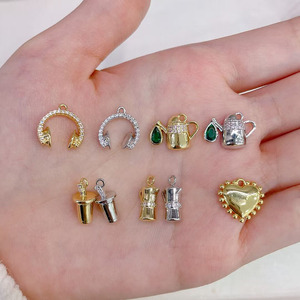 CZ9110ミニタイニー18kゴールドメッキCZマイクロペーブイヤホンコーヒーメーカーポットモカポットマティーニカクテルドリンクラッキーナンバー7チャーム - Product Image 2