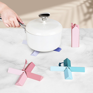 Tapis de dessous de plat résistant à la chaleur pour casseroles et poêles de cuisine facile à transporter et à ranger support de casserole chaude pour comptoir de cuisine - Product Image 6