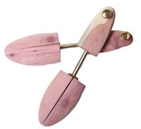 Arbre à chaussures en cèdre avec bout fendu et talon large pour hommes