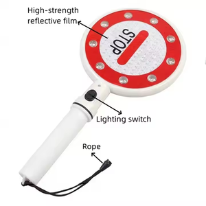 Panneau de signalisation routière réfléchissant avec flèche, signalisation de sécurité, feux stop clignotants à LED, alimenté par batterie, prismatique haute intensité - Product Image 2