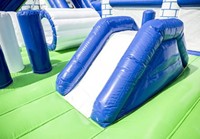 Château gonflable Commercial Castle World 2, grande structure gonflable en PVC, parc d'attractions pour enfants, location disponible.