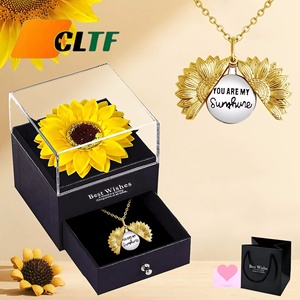 2025 gioielli di san valentino inossidabile sei il mio sole aperto ciondolo di girasole anello Set per regalo fidanzata mamma <span class=keywords><strong>moglie</strong></span> - Product Image 1