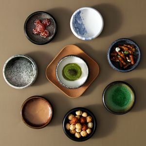 Uaral Hotelware Restaurants, Ensemble de plats en céramique et grès japonais, asiatiques, zen, pour desserts, apéritifs et sushis, pour la restauration et les événements - Product Image 3