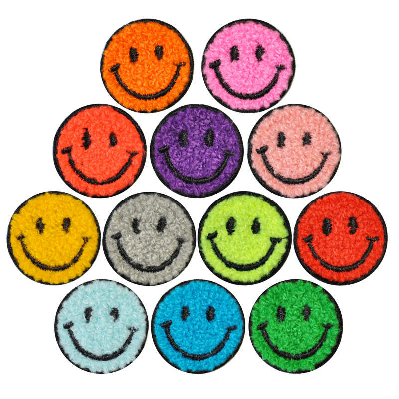 Patchs appliqués en Chenille brodés avec un joli sourire, patchs pour vêtements d'étiquette, livraison rapide,
