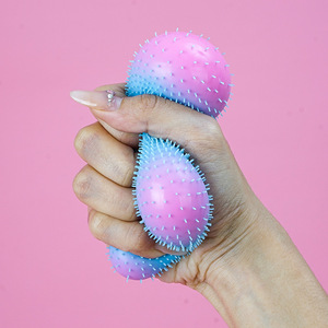 Palla Antistress in Peluche che Cambia Colore, Giocattolo per Alleviare lo Stress, Vendita Transfrontaliera - Product Image 3