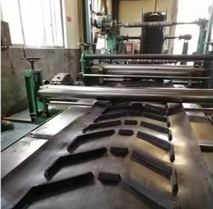 Băng tải mỏ nghiêng lớn thiết bị xử lý vật liệu ổn định cho các sườn dốc để khai thác luyện kim - Product Image 1