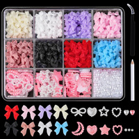 Kit DIY d'accessoires pour nail art, 500 pièces, assortiment international, 12 compartiments, avec rubans flottants, nœuds, perles et résine, thème Noël Blanc et Rouge