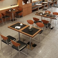 Ensemble de mobilier commercial pour restaurant, bistro, fast-food, café, salon de thé : banquette de salon et table et chaises modulaires en gros
