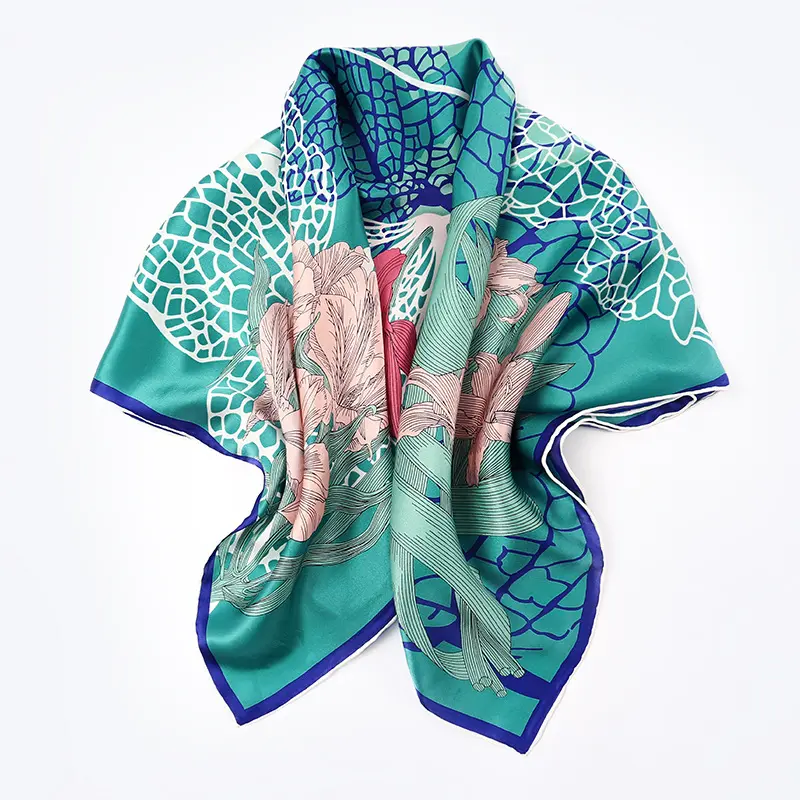 Libertad de impresión Premium occidental cuadrado China fabricada de moda personalizado laminado en diseñado 90x90 pañuelo de seda