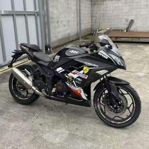 Motocicleta Deportiva Usada de 200-400cc, Origen Jiangsu, Velocidad de 80km/h, Potente, Edición de Exportación, Diseño de Carreras y Aerodinámica de Alta Velocidad - Product Image 4