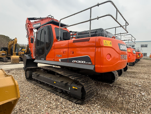 Excavadora Usada Doosan 300LC-9C, 30 Toneladas, Marca Coreana Original, Recién Llegada, Alta Calidad, con Certificación CE y EPA, en Venta - Product Image 4
