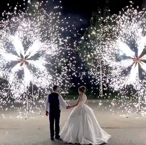 Rauchfreie, geruchsneutrale 3M Eisflammen, 30-35 Sekunden Brenndauer, für Hochzeiten, Innen- und Außenbereich, Kaltfeuerwerk - Product Image 3