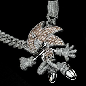 Collier pendentif en moissanite de qualité supérieure, style dessin animé, pour un look classique et contemporain, disponible aux prix d'exportation - Product Image 3