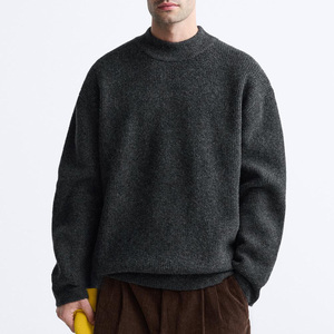 Pull-over en laine à manches longues col rond haut en tricot pour l'hiver pour hommes de créateur à logo personnalisé - Product Image 1