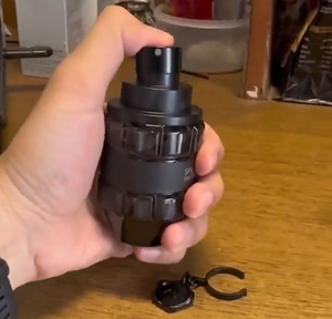 Perfume Intenso Inspirado en Oriente Medio 2025 para Hombres y Mujeres, Fragancia Audaz de <span class=keywords><strong>Granada</strong></span> y Bomba, Aroma Amaderado y Especiado, Colonia - Product Image 1