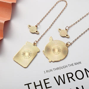 Marcapáginas Metálico Creativo 2026 con Forma de Astronauta, Marcapáginas de Papelería para Estudiantes, Clip para Páginas, Cadena para Marcapáginas - Product Image 6