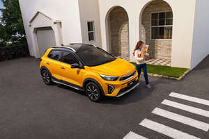 Lujo 2019 para <span class=keywords><strong>Kia</strong></span> KX1 <span class=keywords><strong>Stonic</strong></span> 5 puertas SUV <span class=keywords><strong>precio</strong></span> barato Stock 5 plazas con caja de cambios automática Turbo motor dirección izquierda para - Product Image 2