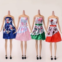 Vente en gros chaude 11 pouces 30CM poupée mode bustier tubulaire robe d'épaule robe de soirée courte multi-style robe accessoires