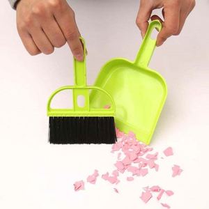 Ensemble balai et pelle de bureau Sunshine Mini en plastique, avec long manche et tête en poils PET/PP, brosse de nettoyage pour clavier, maison et jardin - Product Image 4