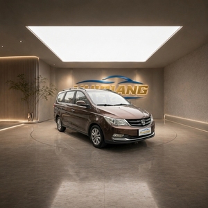 Véhicule d'occasion 2017 Baojun 730 1.8L AMT Luxe Cuir Foncé R16 <span class=keywords><strong>7</strong></span> <span class=keywords><strong>Places</strong></span> LHD Familiale Essence pour l'Exportation - Product Image 2