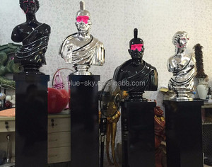 Statues de <span class=keywords><strong>buste</strong></span> en résine personnalisées en gros, sculpture de gladiateur <span class=keywords><strong>romain</strong></span> électro-plaquée <span class=keywords><strong>à</strong></span> <span class=keywords><strong>vendre</strong></span> - Product Image 6