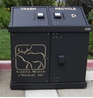 Conteneur à déchets/recyclage double, résistant aux animaux et aux ours