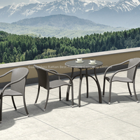 Salle à manger en plein air, restaurant, café, bar, table haute et chaises, ensemble, bistro français de luxe moderne, meubles en métal pour café