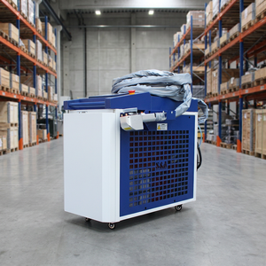 Machine de nettoyage <span class=keywords><strong>laser</strong></span> à refroidissement par eau pour le décapage de la rouille des métaux et le nettoyage du bois, 100W, 200W, 300W, 500W, 1000W, avec un excellent rapport qualité-prix - Product Image 1