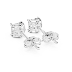 Superbes boucles d'oreilles en diamant taille princesse en or blanc 14 carats avec un design indien réfléchissant la lumière - Product Image 4