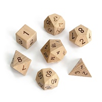 Lot de dés polyédriques en bois personnalisés, faits à la main, 7 pièces, pour D&D, avec sac en velours et boîte métallique