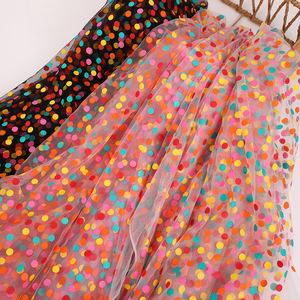 Tissu en <span class=keywords><strong>tulle</strong></span> à pois colorés prix usine, tissu en maille <span class=keywords><strong>tulle</strong></span> à pois arc-en-ciel 100 % polyester pour robes d'enfants et emballage cadeau - Product Image 4