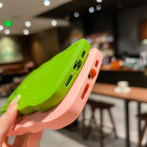 Trending Cute Candy Color Wave Bumper Ondulado Marco Diseño Suave TPU Funda de teléfono a prueba de golpes para <span class=keywords><strong>iPhone</strong></span> 11 12 13 14 15 Pro Max - Product Image 5