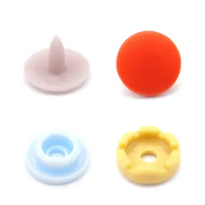 Attaches en plastique boutons-pression pour barboteuses bébé/salopette bébé