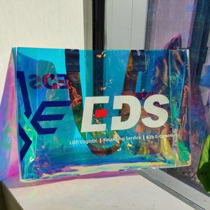 Logo personnalisé TPU brillant irisé transparent cadeau de shopping femmes sacs à main hologramme PVC sac à main fourre-tout pour vêtements cosmétiques - Product Image 1