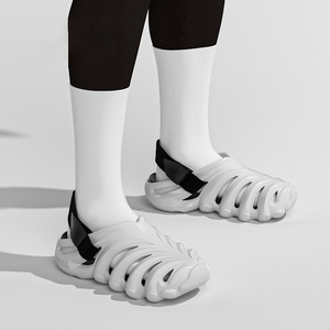 Sandales ultra-légères en EVA monobloc pour hommes, confort nuageux, pantoufles découpées blanches et oranges, antidérapantes, intérieur/extérieur - Product Image 4