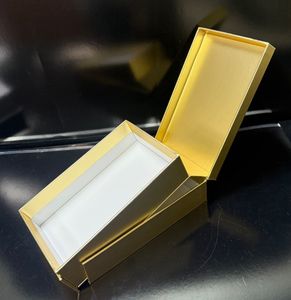 Boîte cadeau haut de gamme en carton rigide avec texture personnalisée pour une sensation tactile premium - Product Image 2