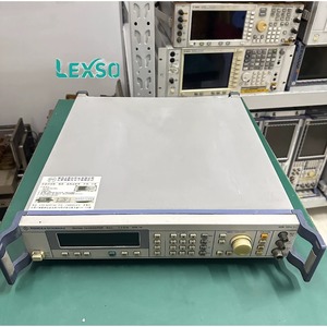 Generador de Señales Rohde & Schwarz SML03 de 9kHz a 3.3GHz Usado - Product Image 1